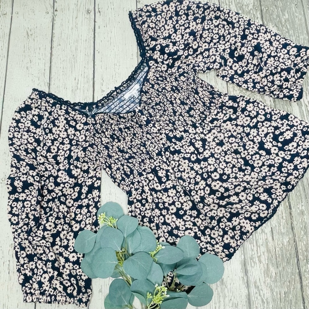 Maurices Ditsy Floral Smocked 3/4 Sleeve Top